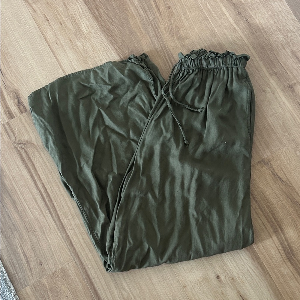 American Eagle Pull-On Wide Leg Pants size Small